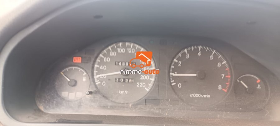 Mitsubishi Galant Climatisée Année 2000 à vendre à Yaoundé
