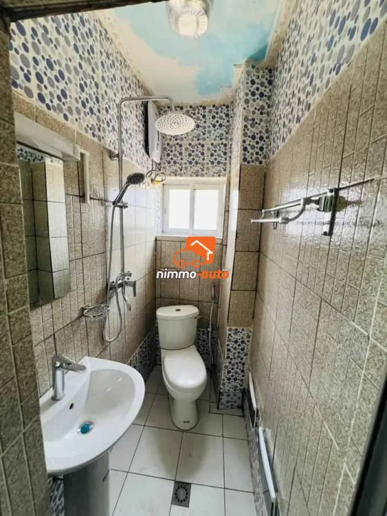 Très beau et grand studio à louer à M