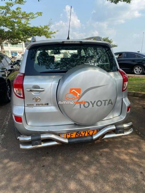 magnifique voiture de luxe pour vos déplacements dans la ville et hors ville au prix imbattable