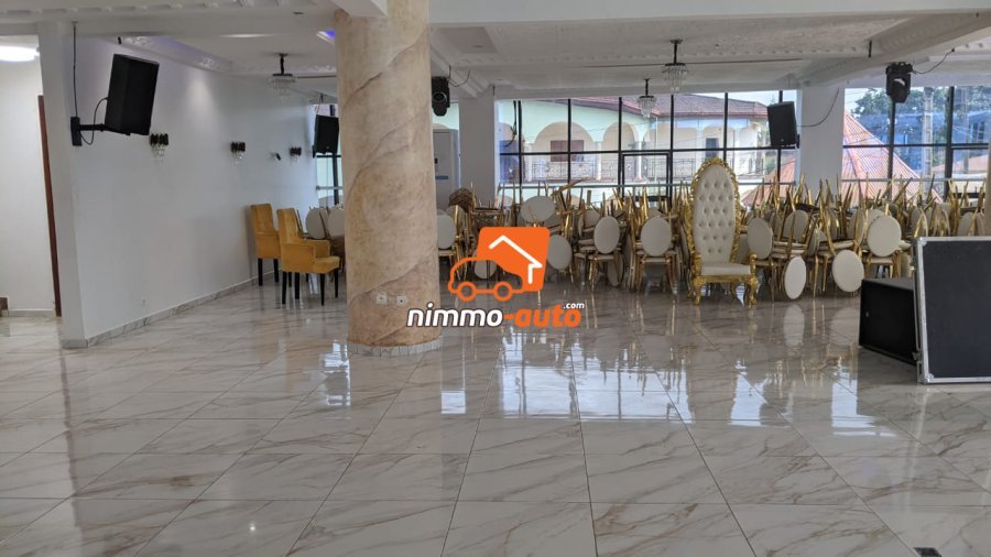 SOMPTUEUSE SALLE DE FETE A LOUER A ODZA POUR SUBLIMER VOS EVENEMENTS 600 PLACES