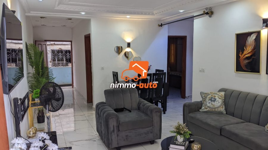 SOMPTUEUX  APPARTEMENT MEUBLE A LOUER A  MBANKOLO