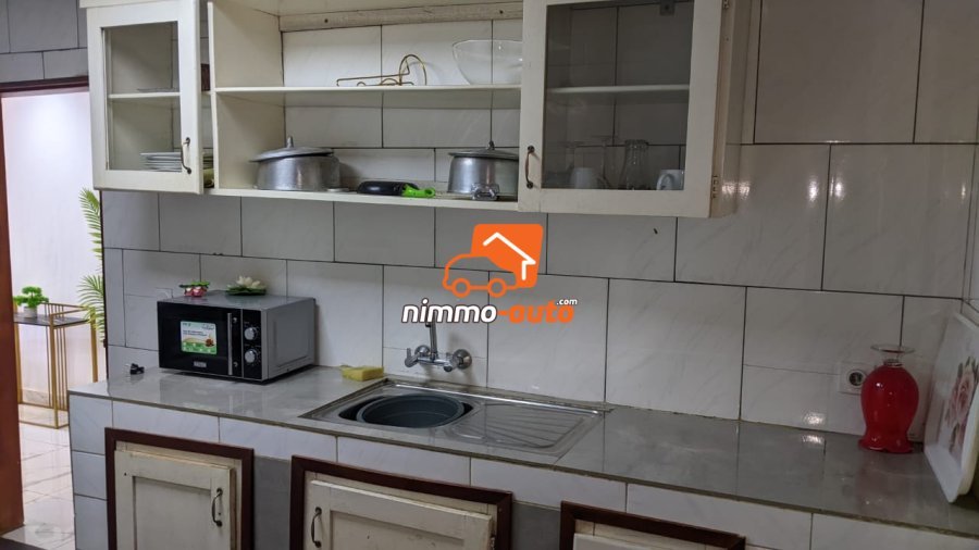 SOMPTUEUX  APPARTEMENT MEUBLE A LOUER A  MBANKOLO