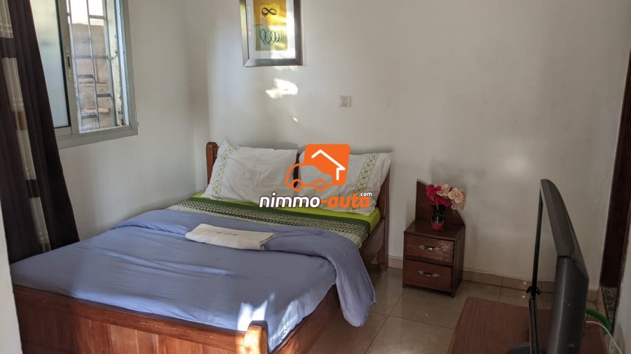 MAGNIFIQUE CHAMBRE MEUBLEE A LOUER A BASTOS