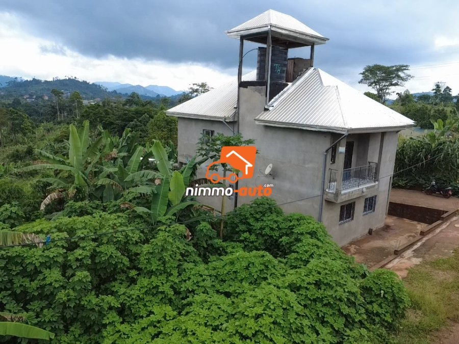 MAGNIFIUE DUPLEX   A VENDRE A NKOLBISSON