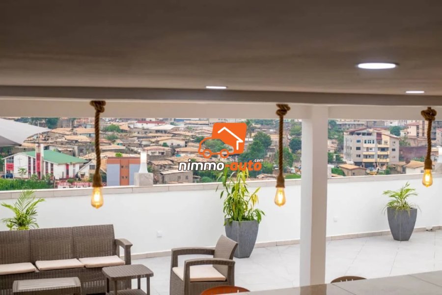 Terrasse pour cérémonie à louer à bastos