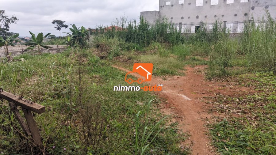 Terrain à vendre a Meyo