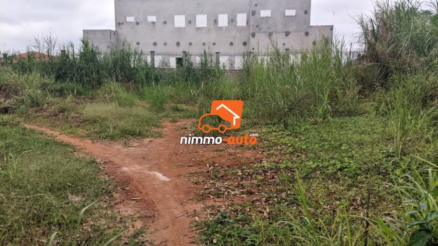 Terrain à vendre a Meyo