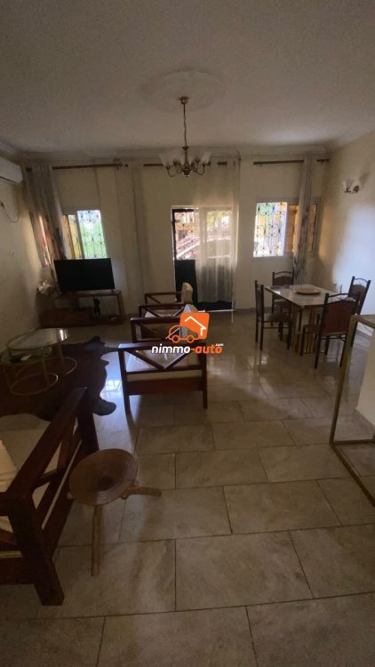 BEL APPARTEMENT MEUBLE A LOUER A EFOULAN