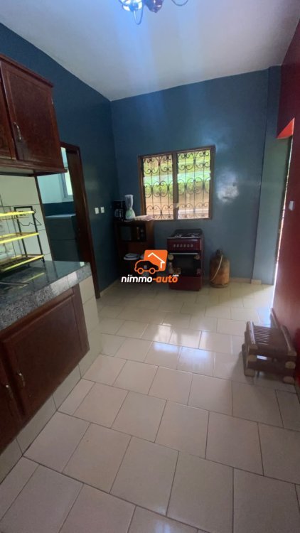 BEL APPARTEMENT MEUBLE A LOUER A EFOULAN