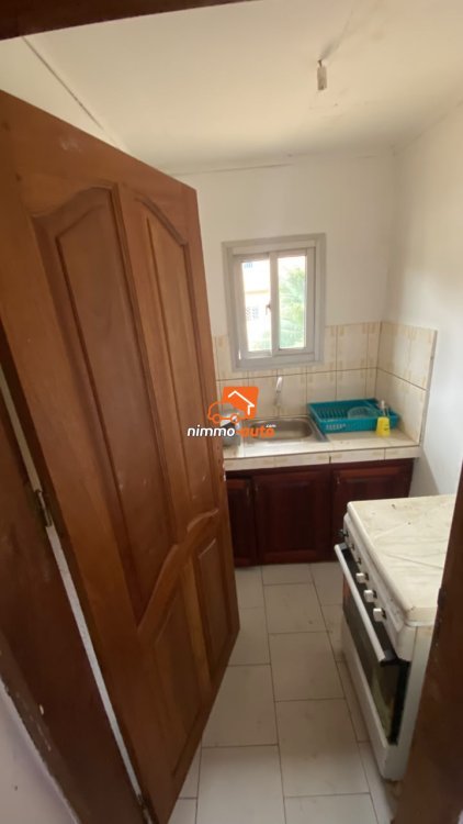 MAGNIFIQUE APPARTEMENT MEUBLE A LOUER A  NKOLBISSON YAOUNDE