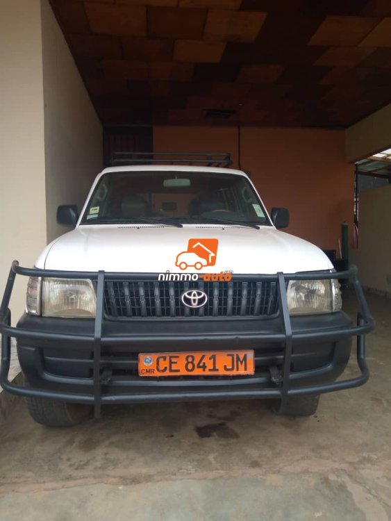 PRADO POUR SAFARI A LOUER DANS LA VILLE DE YAOUNDE