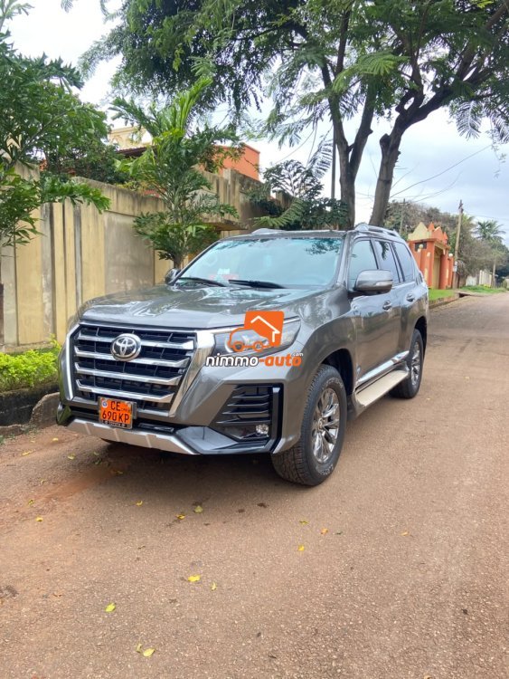 MAGNIFIQUE PRADO Txl A LOUER A YAOUNDE