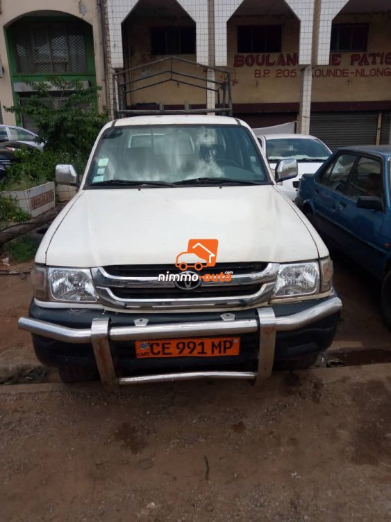 MAGNIFIQUE PICKUP 2000 A LOUER A YAOUNDE