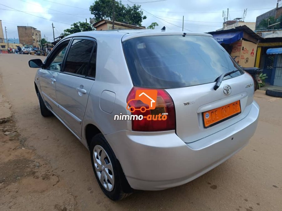 TRES BELLE TOYOTA COROLLA 115 A LOUER A YAOUNDE