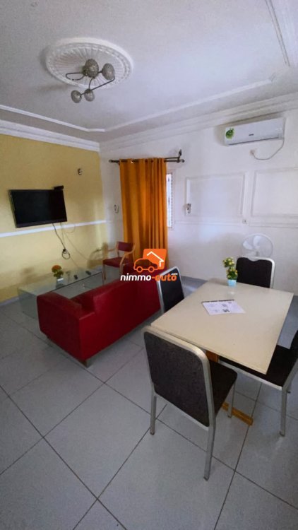 TRES BEAU STUDIO MEUBLE A ODZA