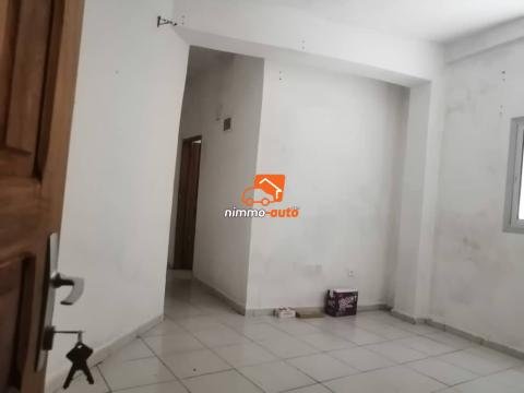 Appartement Moderne à louer à Biyem-Assi Supérette