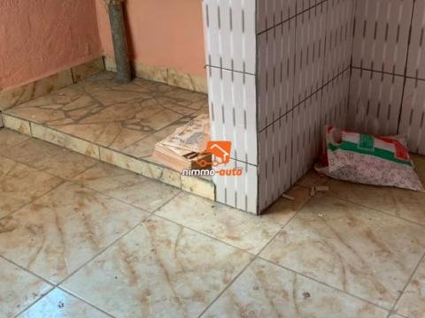 Studio à louer à Emana