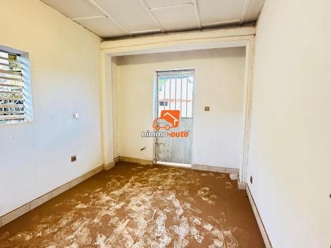 DUPLEXE BON STANDING  A    HABITATION OU BUREAU A LOUER