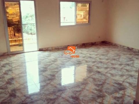 Appartement Chic 3Ch à louer à Essos dans un Immeuble