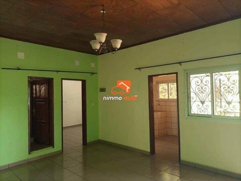 Studio a louer à NKOABANG