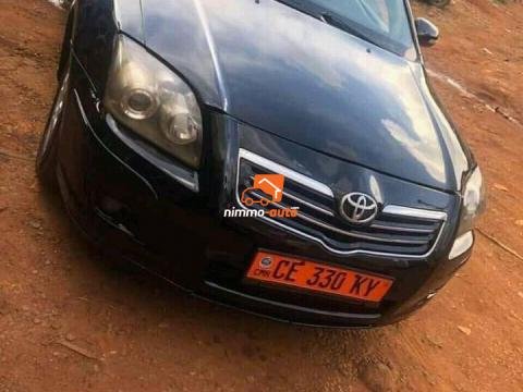 Toyota avensis tête de cochon