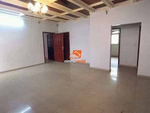 Appartement moderne spacieux très placé a nouvelle route omnisports