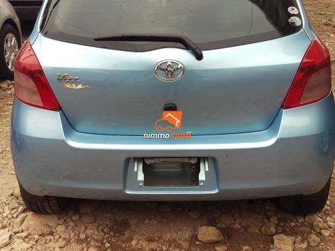 yaris vitz version dubai (FPD)