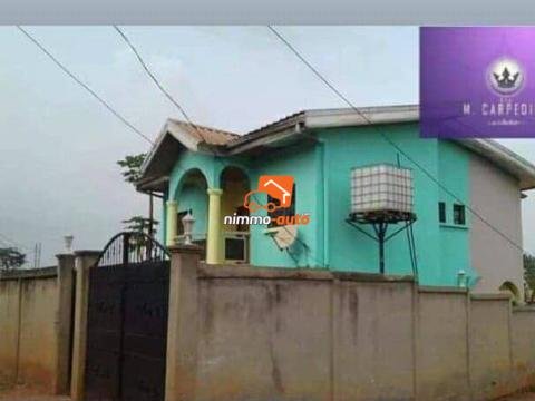 Duplex à vendre Ekoumdoum