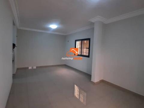 Appartement à louer à Yassa ( Cite Chirac)