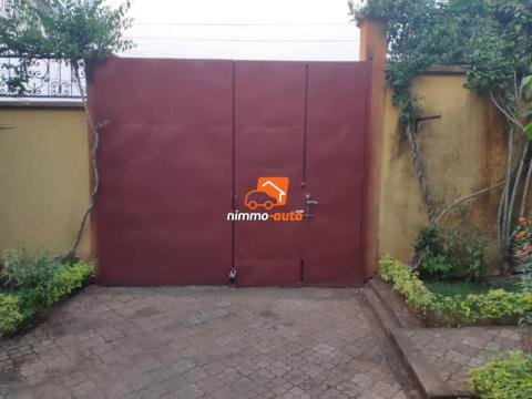 Appartement meublé 2chbres à louer à Nkomo