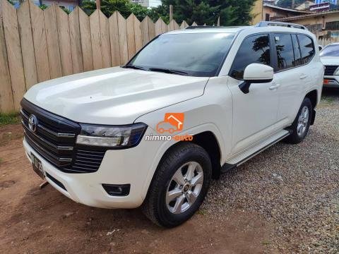 Land cruiser V8 2022 à louer