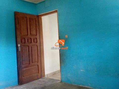 Studio 4pièces à louer à Nyalla-pariso