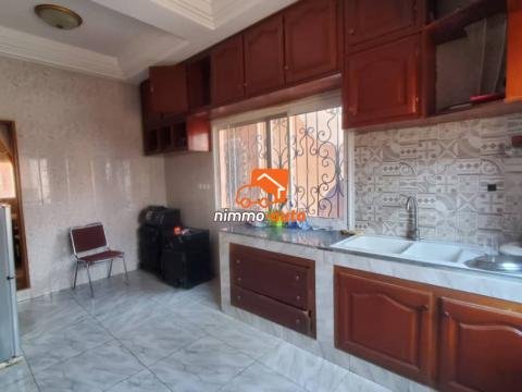 Duplex très haut standing à louer à Awae escalier