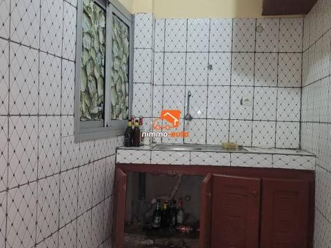 Studio moderne haut standing à louer à Nsimeyong terre rouge