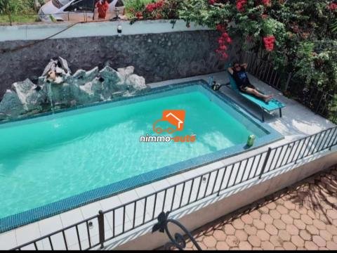 appartement meublé 3 chambres avec piscine à louer à Odza fecafoot