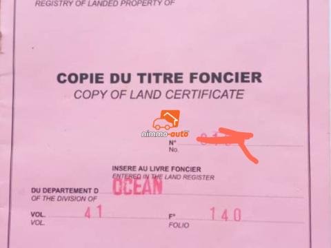 Terrain titré à vendre à Londji