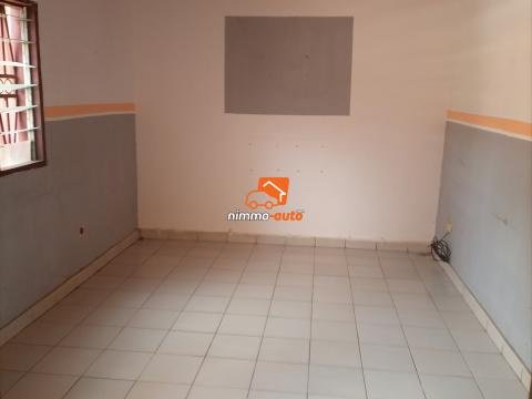 Appartements à louer Mendong commissariat