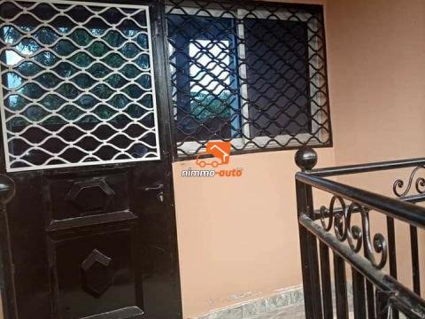 Studio à louer à Obogogo