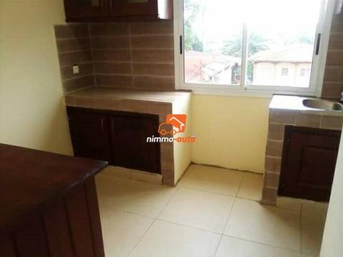 Appartement à louer Nkomo