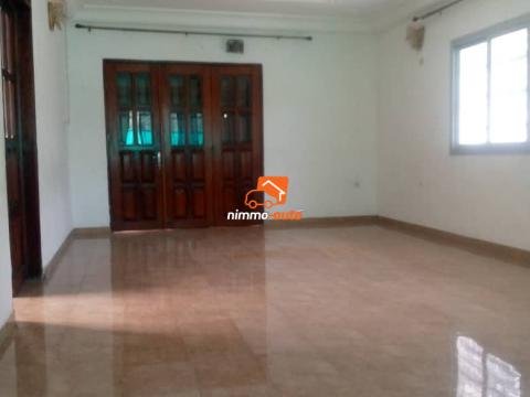 Duplex à louer à Deido