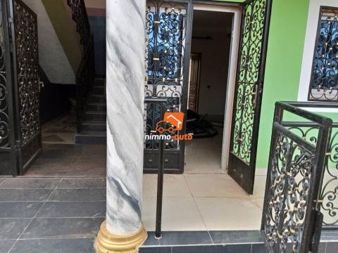 Très joli appartement à louer à Simbock