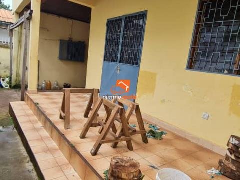 Villa à louer à Nsimeyong chapelle