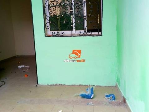 Appartement individuel bien propre à louer à Ngousso
