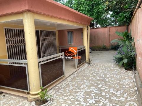 Somptueuse villa à louer à Efoulan pont