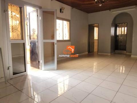 Appartement très haut standing à louer à Damas petits génie