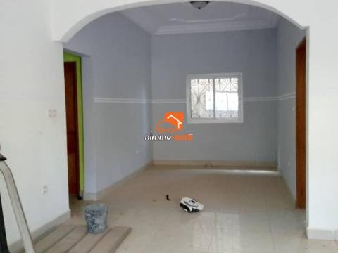 Plusieurs appartement moderne haut standing nouvellement construits à louer à Nsimeyong