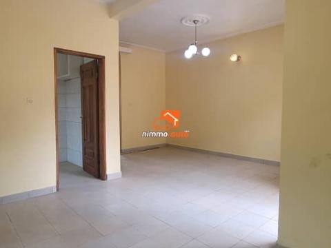 Incroyable appartement moderne staffé partout à louer à Damas entrée Kameni