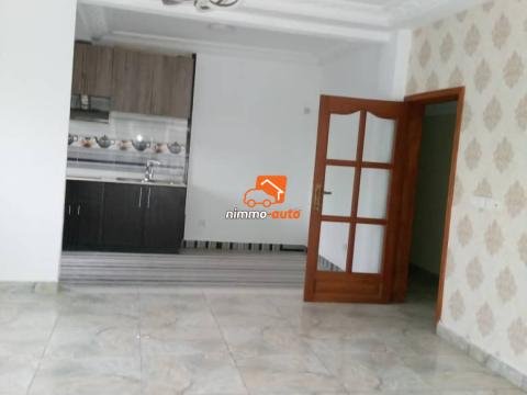 Appartement très haut standing à louer à Bastos