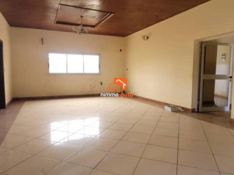 Incroyable appartement individuel à louer à Jouvence