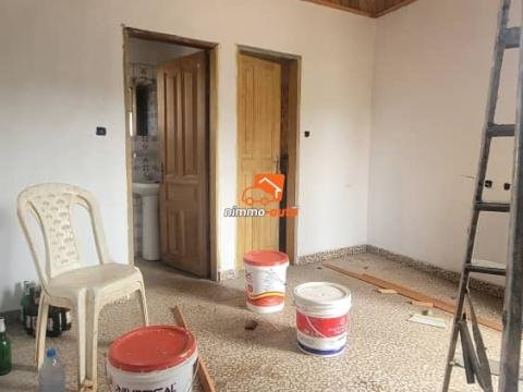 Vaste chambre moderne nouvellement construite à louer à Shell Nsimeyong